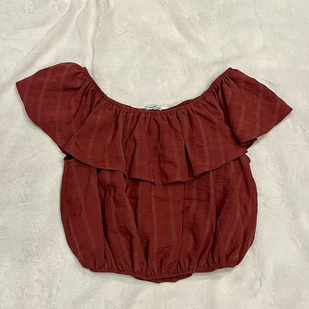 Urban Outfitters Kimchi Blue Ruffle Off-The-Shoulder Crop Top Size XS